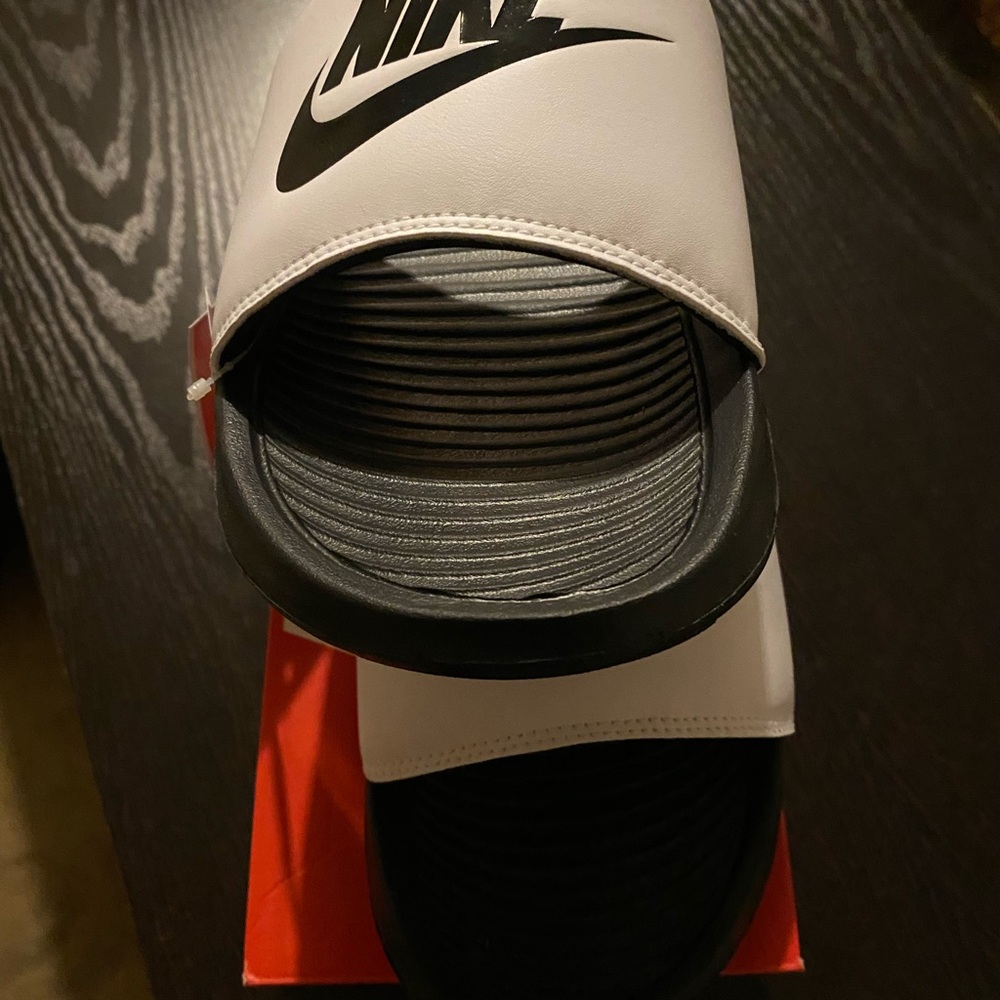 Nike Victori One Slides – Black/White (Men’s Size 13) Brand new with box and tag